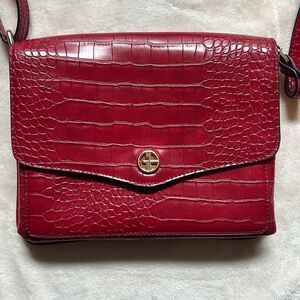Giani Bermini red crossbody faux leather croc-embossed bag